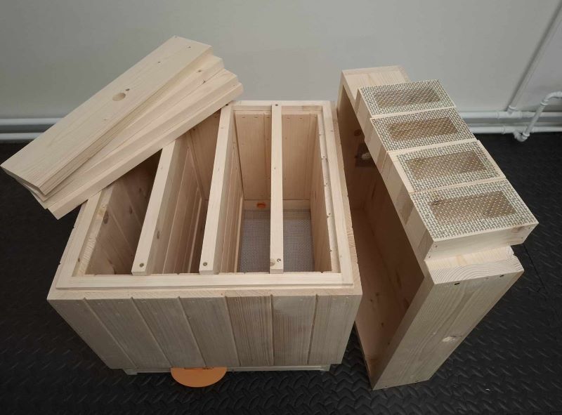 Oplodniačik – úľ  na 4 rodiny -Liebigove dno