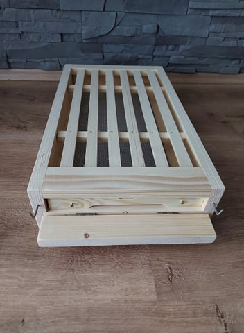 Úľ na odložence 6 rámikový