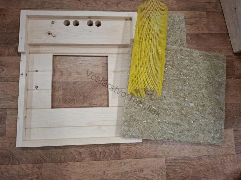 Konopná uteplivka / rám na kŕmenie na 32 ram. ležan 