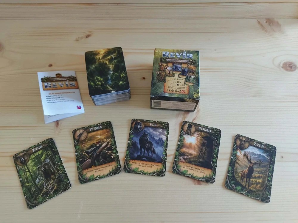 REVÍR – poľovnícka a prírodná strategická kartová hra
