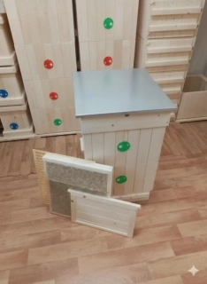 Zostava úľa s doplnkami