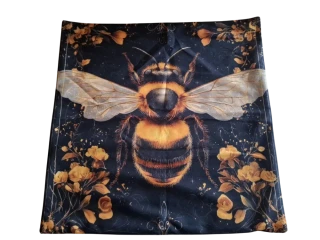Obliečka na vankúš s včelou – 40 × 40 cm